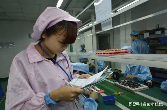 勤勞的中國人，為何工廠還是用工荒而外賣遞送服務卻火爆？